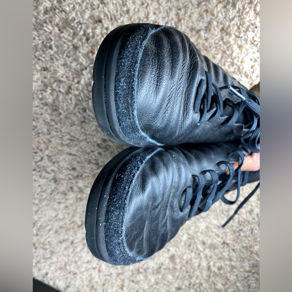 nike tiempo indoor soccer shoes Size 8.5 Black - Picture 3 of 10